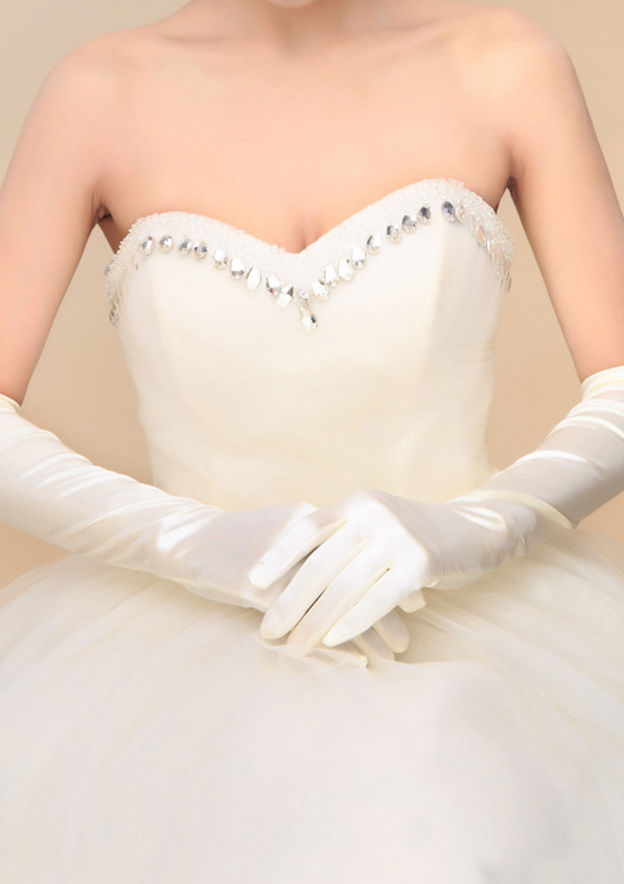 formal dresses for ladies in pakistan Soho Lace Gloves – Untamed Petals main image 0
