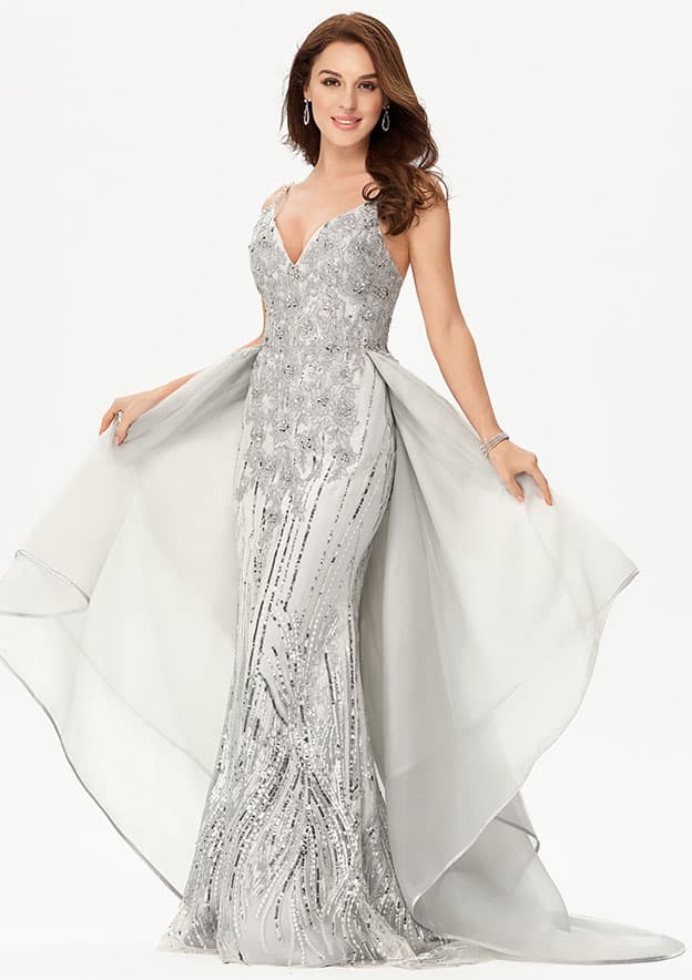 A-Line/Elegant Long Sleeves V-neck Court Train Applique Lace Prom Dresses main image 1