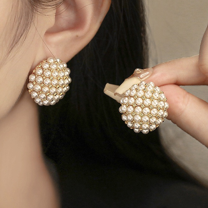 Charming Luxurious Ladies' Copper Earrings with Imitation Pearls