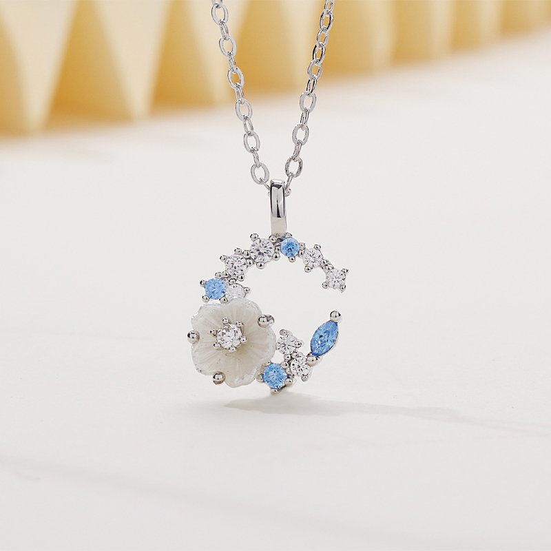 Unique ancien fleur cuivre colliers avec zircone cubique