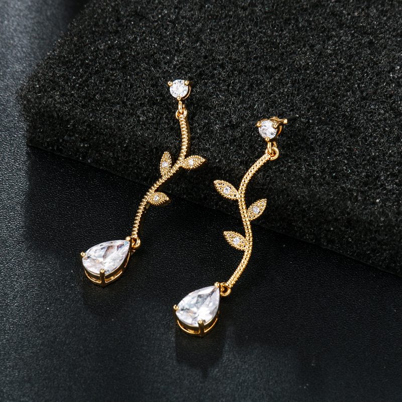 Charming Elegant Female Drops Leaves Copper Earrings with Zircon