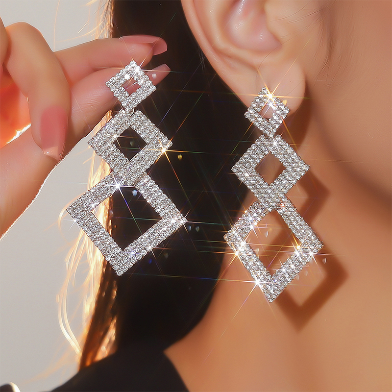 Exquis à la mode géométrique strass boucles d'oreilles