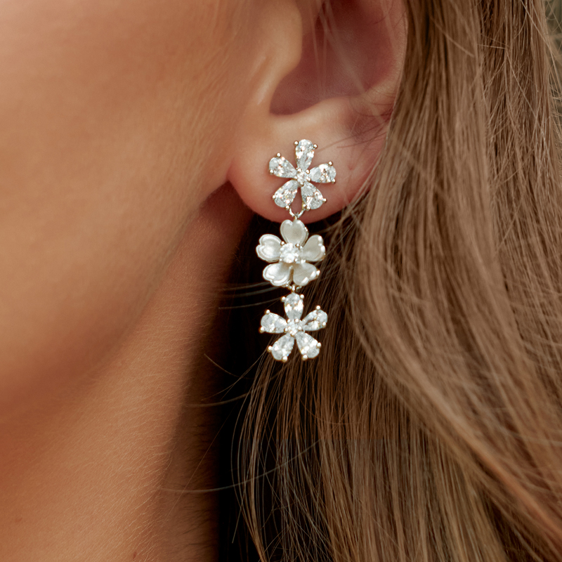 Élégant ancien femmes fleur alliage boucles d'oreilles avec zircone cubique