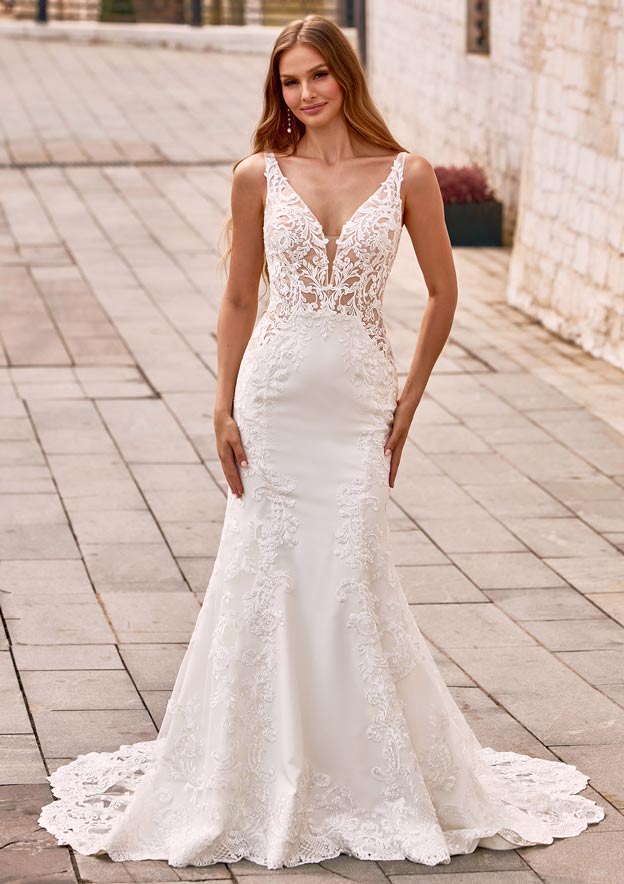 chinese dress ladies Crepe Lace Corset Wedding Dress with Floral Cathedral Train  ML122   Viniodress